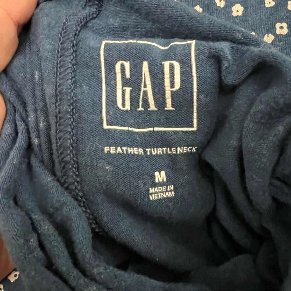 GAP Blue & White Floral Print Lightweight Turtleneck Cotton Shirt Sweater Sz M - Picture 11 of 12